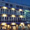 Отель Diamond Water Edge Resort на острове Боракае
