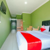Отель OYO 1014 Bettah Coba 2 Sukabumi, фото 11