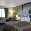 Отель Super 8 Wyoming/Grand Rapids Area, фото 2