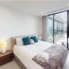 Отель Luxury Penthouse with Bay and City Views, фото 4