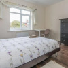Отель BrumStay UK - 4 Bed House with Garden, Parking and Fibre Broadband with speed upto 250mbps, фото 3