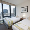 Отель ReadySet Apartments Southbank One, фото 6