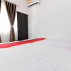 Отель RedDoorz near Sam Ratulangi Airport, фото 12