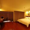 Отель GreenTree Inn Chaoyang City Chaoyang Street Fangzhi Road Express Hotel, фото 18