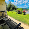 Отель Sleepy Bear Getaway 1 Bedroom Condo by RedAwning, фото 22