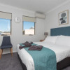Отель Jurien Bay Motel Apartments, фото 6