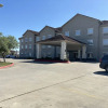 Отель Deluxe Inn & Suites, фото 20