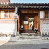 Отель The Place Seoul Hanok Guesthouse в Сеуле