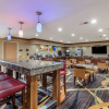 Отель Comfort Inn & Suites Cedar Rapids North - Collins Road, фото 31