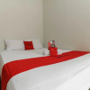Отель RedDoorz Plus @ Karet Pedurenan 3, фото 3