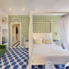 Отель Luxury Four Bedroom Home, фото 19