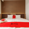 Отель RedDoorz Plus near Lippo Mall Kemang 2, фото 8
