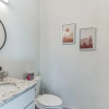 Отель New Modern Townhome With Rooftop Patio 2 Bedroom Townhouse, фото 8