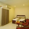 Отель Vedanta Wake Up - Ernakulam, фото 6