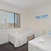 Отель Beach House Holiday Apartments, фото 25
