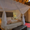 Отель Thamalakane River Lodge, фото 2
