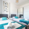 Отель Luxury Modern Penthouse w Jacuzzi & Huge Terrace, фото 28
