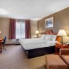 Отель Comfort Inn & Suites, фото 6