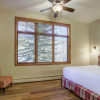 Отель Cozy & Central Arrowhead Ge Townhome, 3br, Sleeps 6 3 Bedroom Townhouse by RedAwning, фото 18