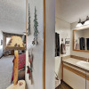 Отель Ski-in/ski-out : Balcony, Fireplace & Hot Tub Studio Bedroom Condo, фото 11