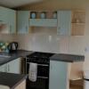 Отель Pine Ridge 59 Rockley Park Poole with Sea View Sleeps Six, фото 3