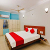 Отель Classic Guest House By OYO Rooms, фото 17