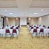 Отель Holiday Inn Express & Suites Albany, an IHG Hotel, фото 22