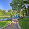 Отель Sunny Seguin Retreat w/ Canoes on Guadalupe River!, фото 15