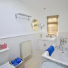 Отель Mulberry 3 bed Cowes Cottage, Solent Views (Sleeps 6), фото 8