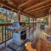 Отель Cubs Corner - Three Bedroom Cabin, фото 12