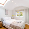 Отель Stylish 3 Bed Cottage, Walk 2 All Sights & High St, фото 6