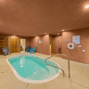 Отель Splash Mansion - Four Bedroom Chalet, фото 41