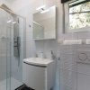 Отель Luxury beach apartment private parking, фото 9