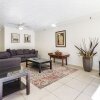 Отель Surfers Century Oceanside Apartments, фото 15