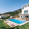 Отель Chic Villa w Patio Pool 3 min to Beach in Bodrum, фото 1