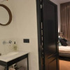Отель Romantic ground floor suite in Pijp near Sarphatipark, фото 3