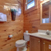 Отель Wildwood Cove, 2 Bedrooms, Fireplace, WiFi, Jetted Tub, Hot Tub, Sleeps 6, фото 6