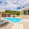 Отель Villa Alexandra Large Private Pool Walk to Beach Sea Views A C Wifi Car Not Required Eco-frie - 1649, фото 16