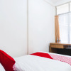 Отель OYO 617 Sukaraja Residence Syariah, фото 4