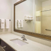 Отель La Quinta Inn & Suites by Wyndham South Padre Island Beach, фото 9