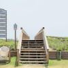 Отель Sleeps 6 in a 4plex w Pool, Only a Block to Beach, фото 24