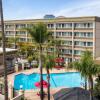 Отель Holiday Inn West Covina (Ex Rodeway Inn Near Fairplex), фото 13