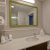 Отель Hampton Inn by Hilton Brockville, фото 24