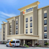 Отель Comfort Inn & Suites Airport, фото 1
