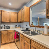 Отель Poconos Retreat, 6 Mi to Shawnee Mountain Ski Area, фото 3