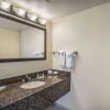 Отель Clarion Inn & Suites Central Clearwater Beach, фото 13