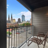 Отель CozySuites on Mass w garage parking 21, фото 6