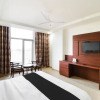 Отель Capital O 70760 Hotel Grand 81, фото 2
