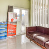 Отель RedDoorz Syariah near Suncity Mall Sidoarjo, фото 2