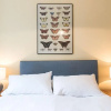 Отель A Place Like Home - 2 Bedroom Apartment in Chelsea, фото 2